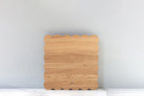 ETU HOME/SMALL SQUARE SCALLOPED CUTTING BOARD/JAMES BY JIMMY DELAURENTIS