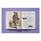 Shoes A–Z. The Collection of The Museum at FIT (German, French, English) (FFE)