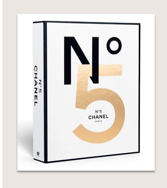 CHANEL NO. 5: STORY OF A PERFUME