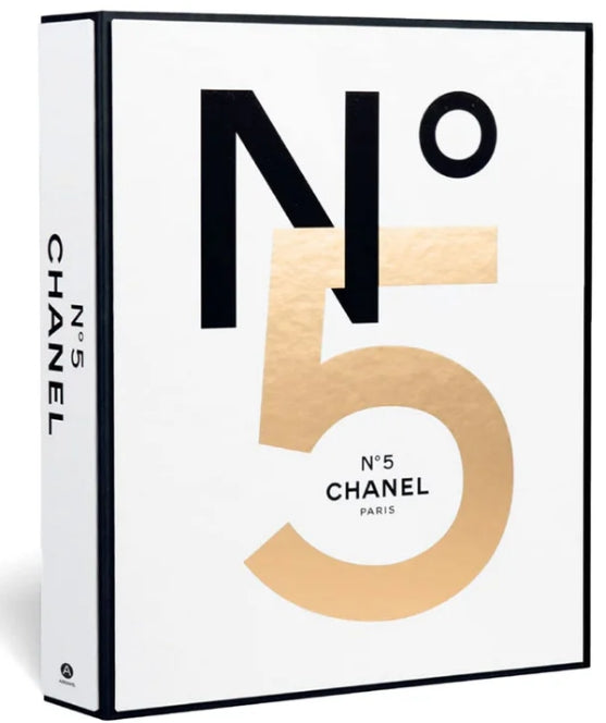 CHANEL NO. 5: STORY OF A PERFUME