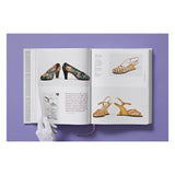 Shoes A–Z. The Collection of The Museum at FIT (German, French, English) (FFE)